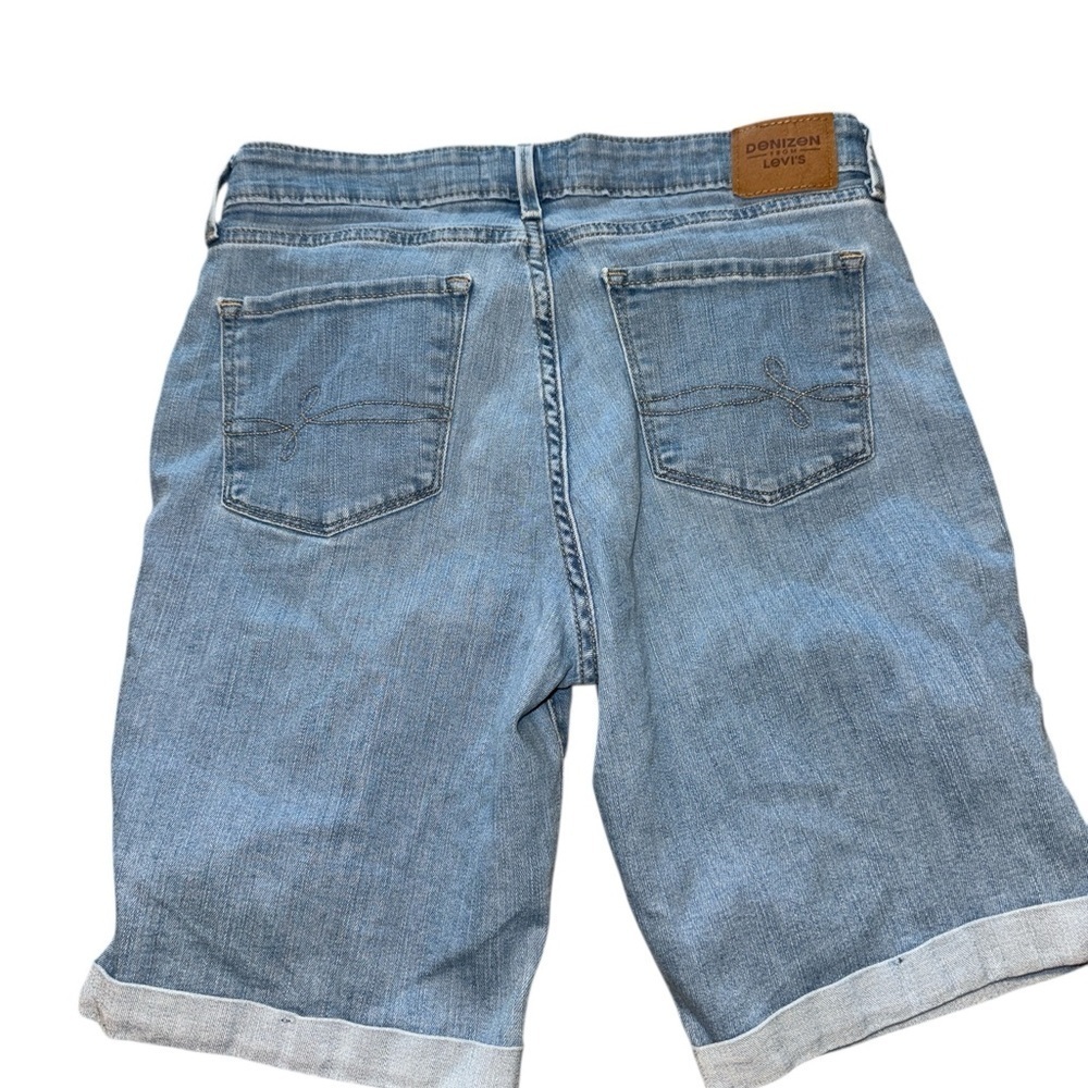 Levi's Blue Jean Shorts Mid-Rise Cuffed Hem - Picture 3 of 6